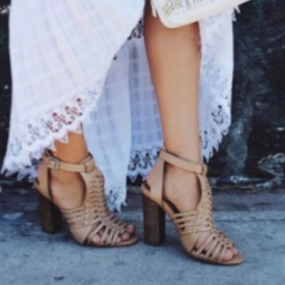 Steve Madden Sadaya Nude Heel - Picture 8 of 8